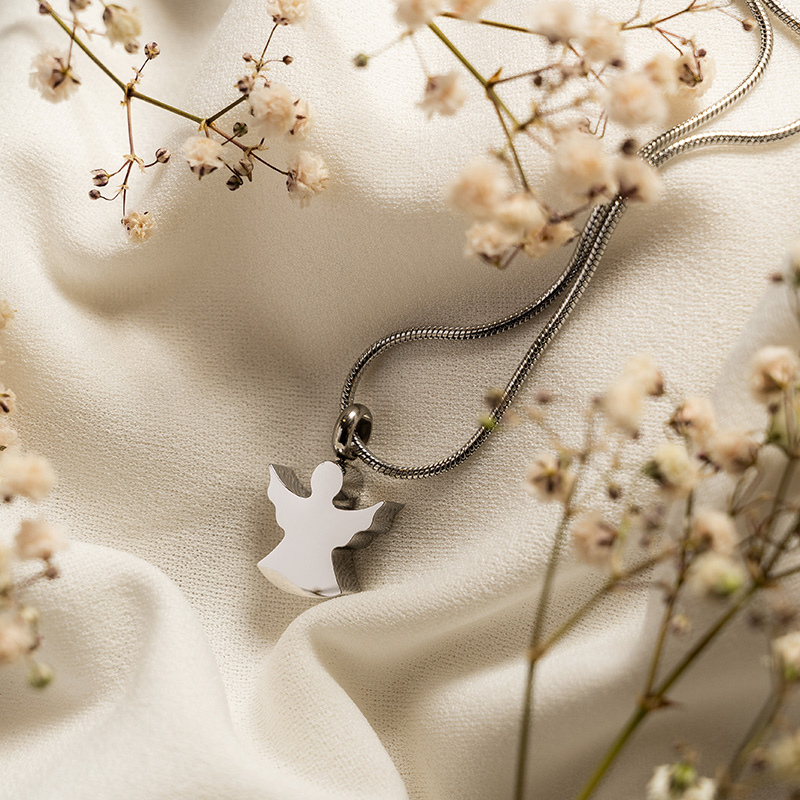 Urna Colgante Angel Plateado